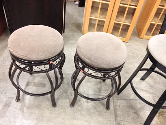 no back bar stools $40 each resized 600