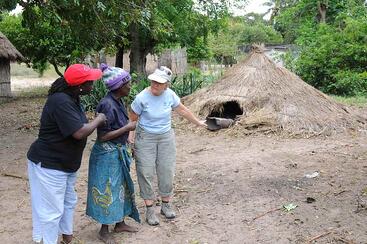 Twin Cities Habitat volunteers build home in Mozambique