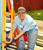 volunteer at rainbow build  house