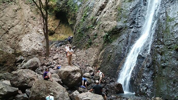 Costa_Rica_Team_at_a_waterfall