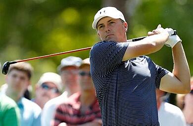 Jordan Spieth Golfing