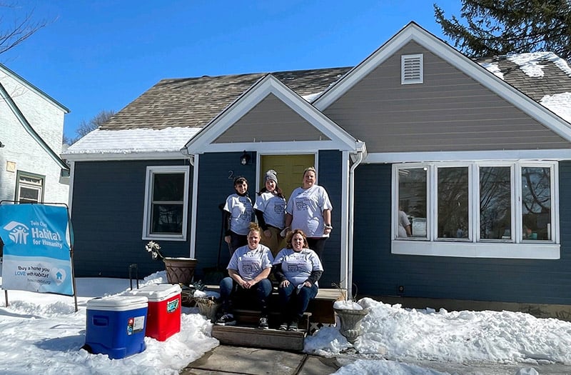 Women-Build-volunteers-winter-2022