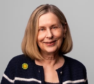 Sandy Loescher headshot