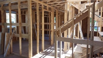 women_build_home_beams