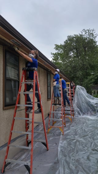 Allianz working on soffit.jpg