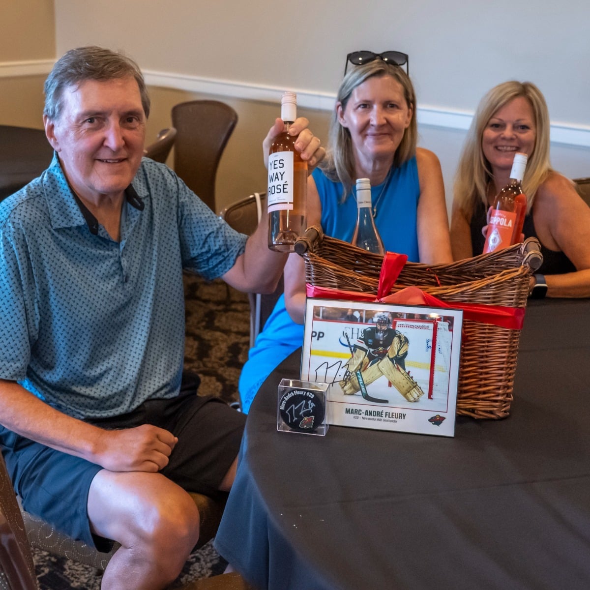 19th hole happy hour silent auction winner 1200x1200