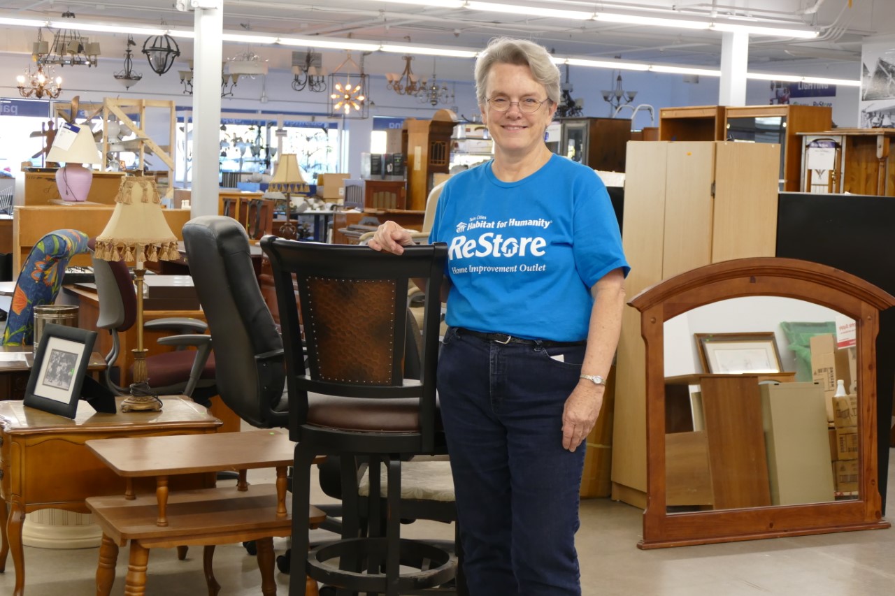 Minneapolis ReStore Receives The Gift of Hope