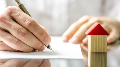 Mortgage signing 